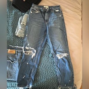 Abercrombie curve love The Mom jeans size 6